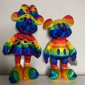 Disney Rainbow Collection Set Mickey Mouse & Minnie Mouse 2020 Pride Plush NWT